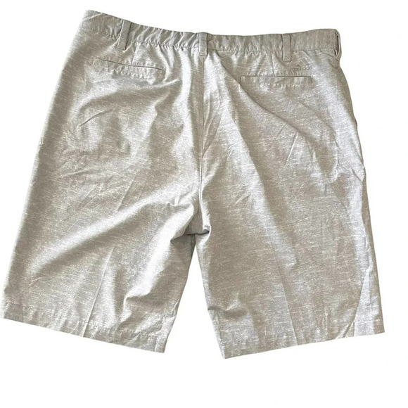 Adidas Golf Performance Chino Shorts Size 38 - Picture 2 of 7